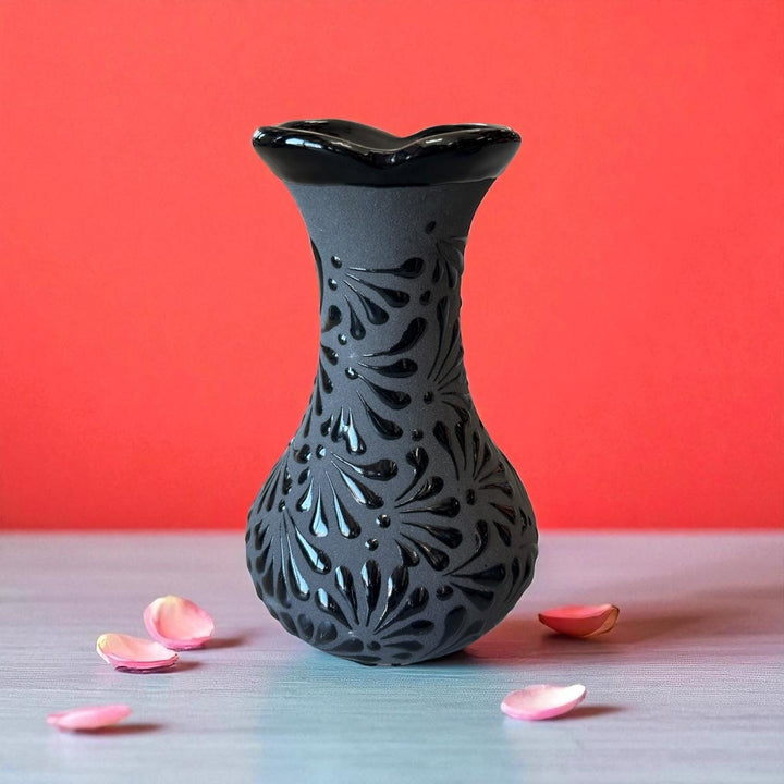 Hand Painted Mexican Black Clay and Black Rustic Clover Rim Vase (Cielito Lindo Inspired)
