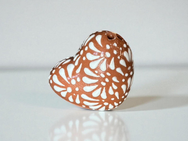 Hand Painted Mexican Talavera Brown and White Heart Salt & Pepper Shaker Set